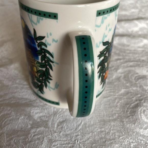 🏖️🏖️ 2 for $10 if you bundle 🏝️🏝️Hilo Hatti  Kaua'i collectors coffee mug - Picture 4 of 5